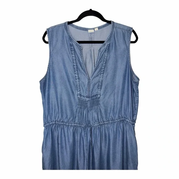 GAP Light Blue Chambray Dress - Picture 2 of 11